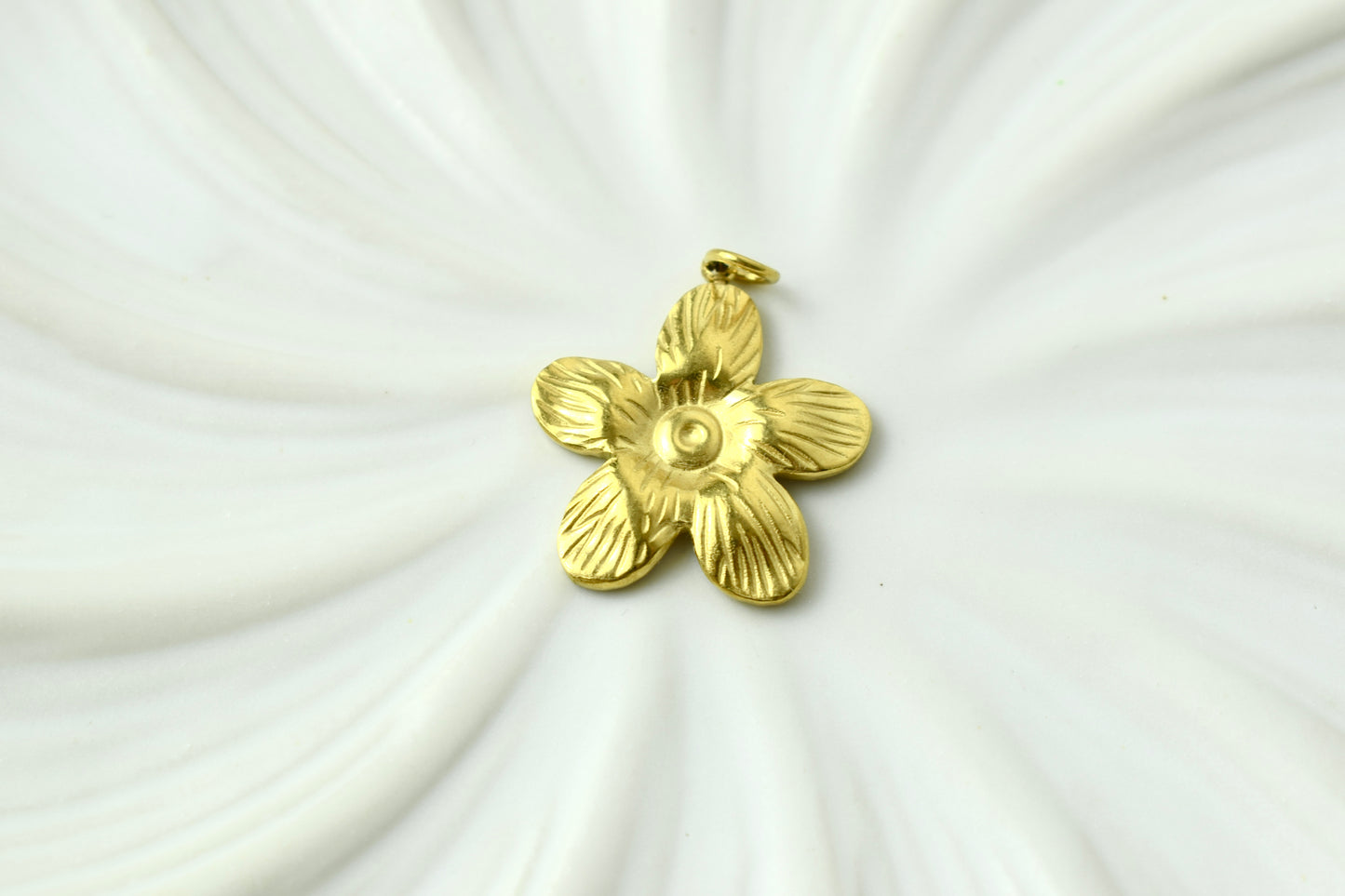 Plain Gold Flower