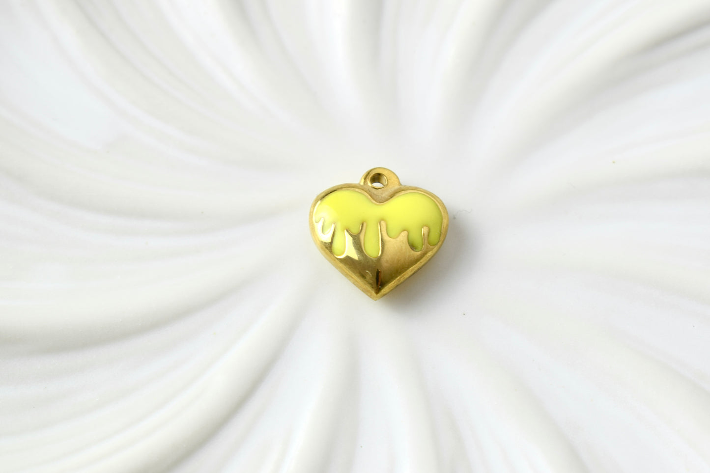 Enamel Heart Gold