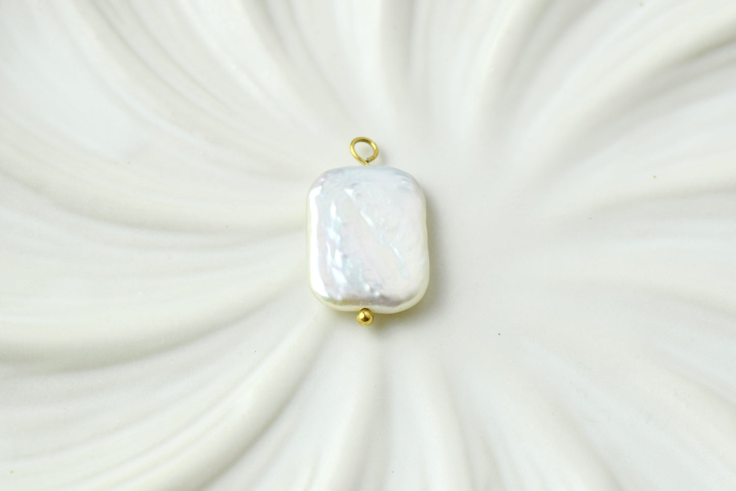 Long Pearls Gold