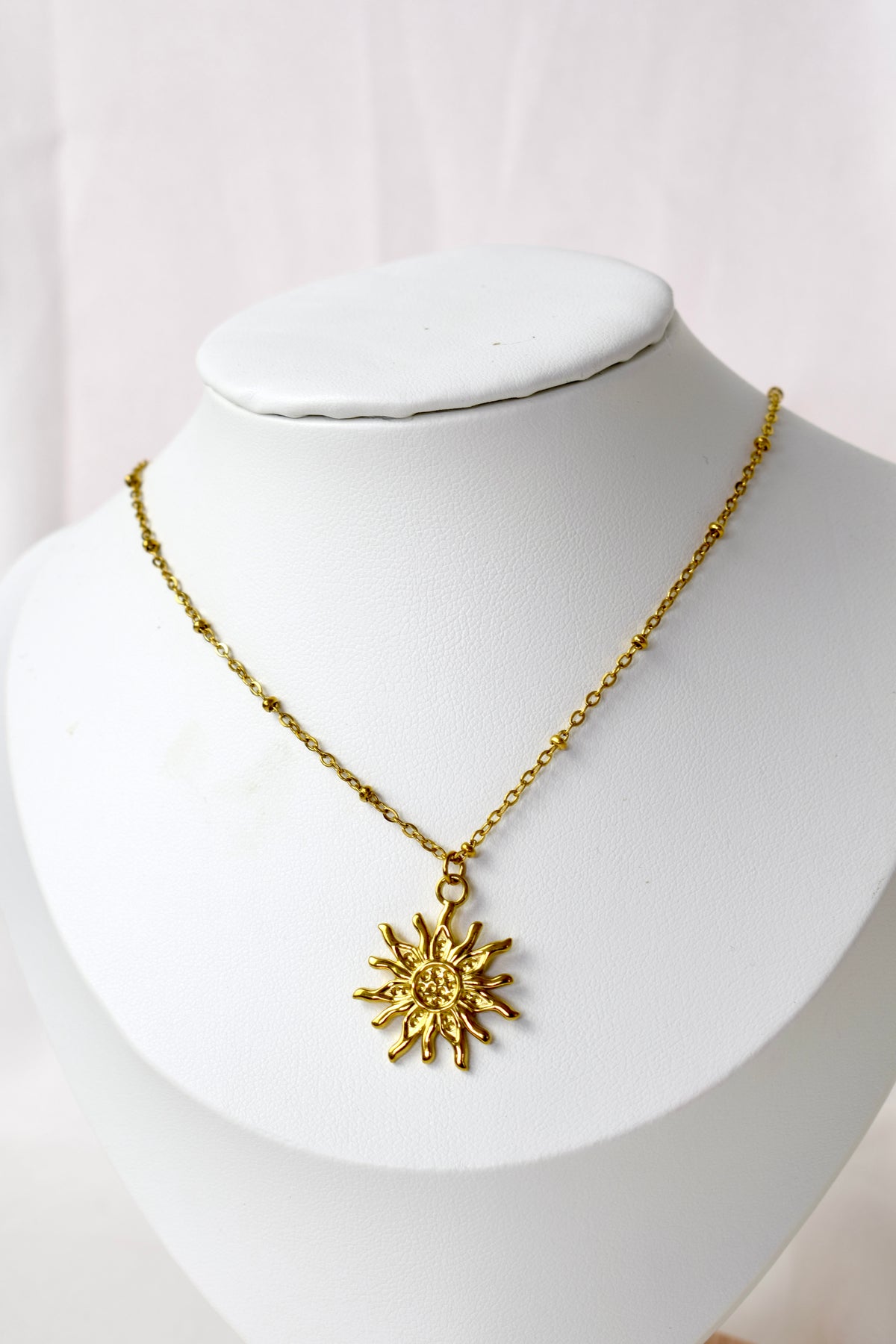 Golden Hour Necklace Gold