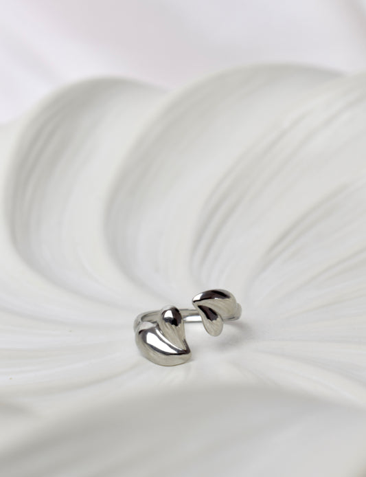 The Wrap Heart Ring Silver
