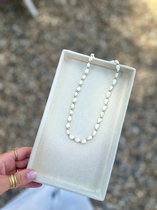 Pearl Shells and Gold Necklace Chain