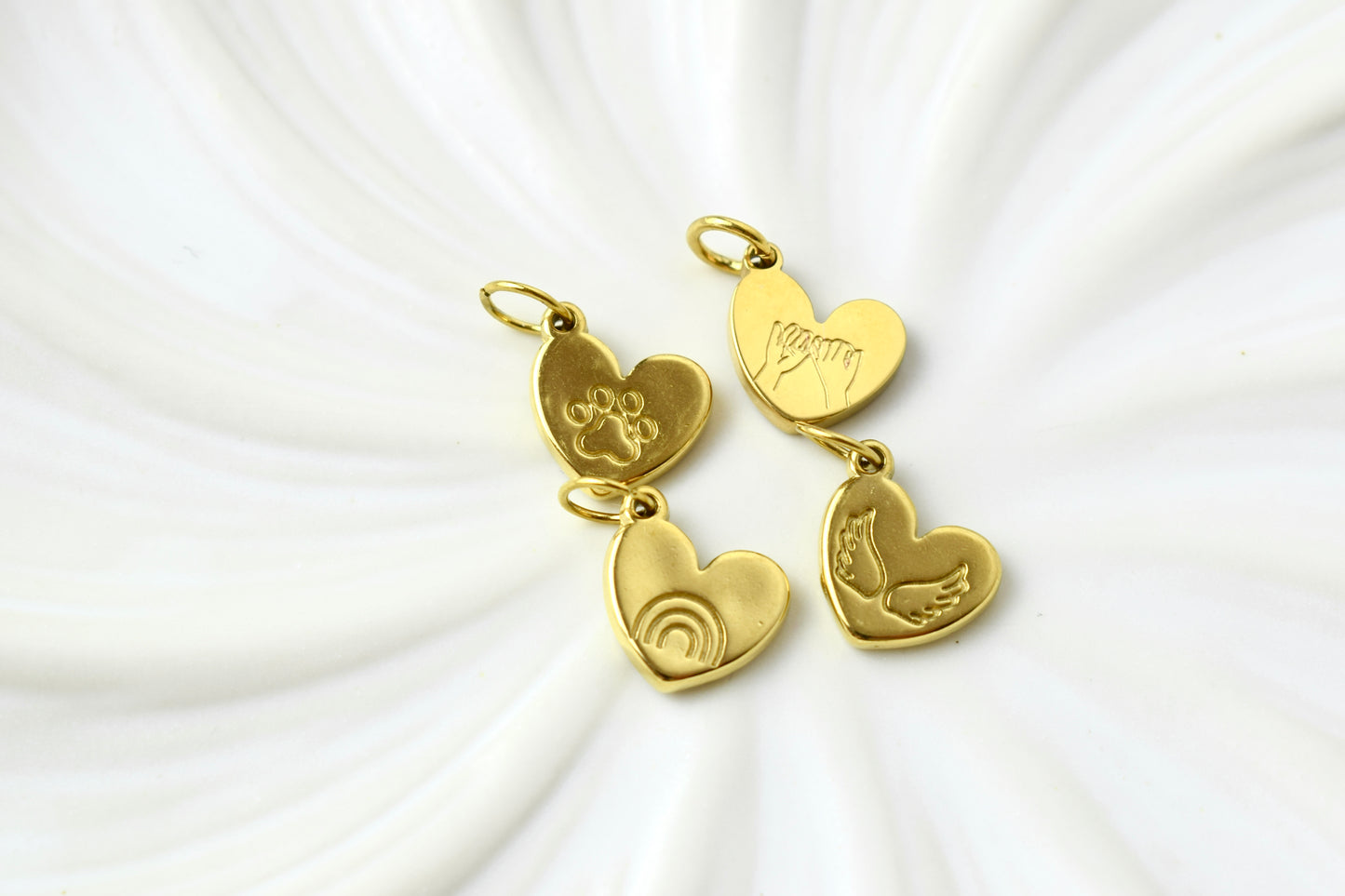 Engraved Hearts Gold