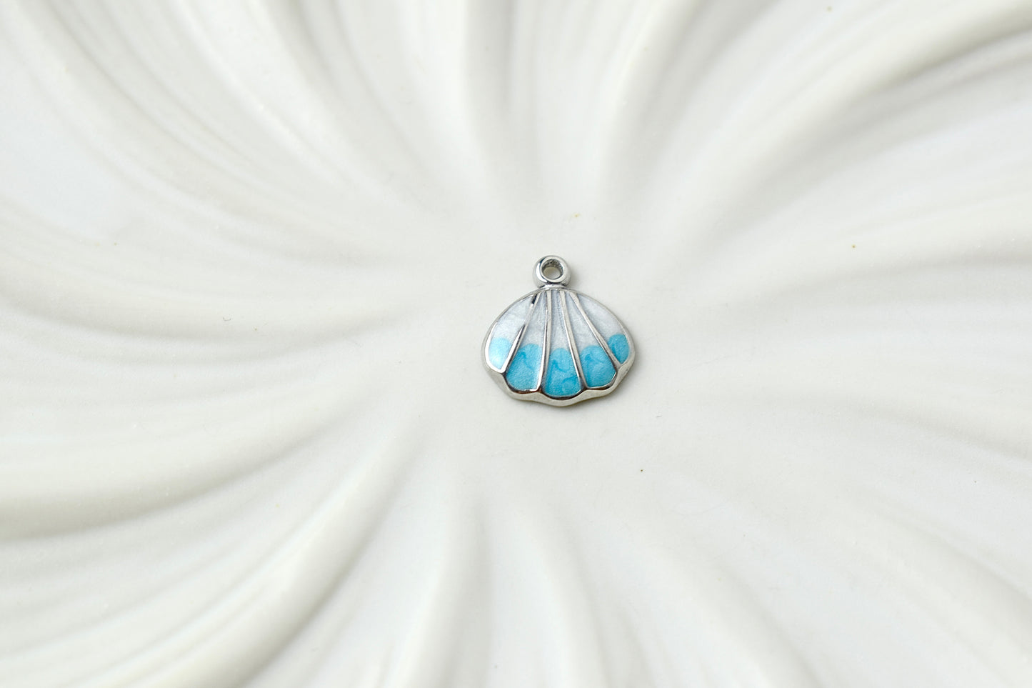 Small Coloured Shell Silver
