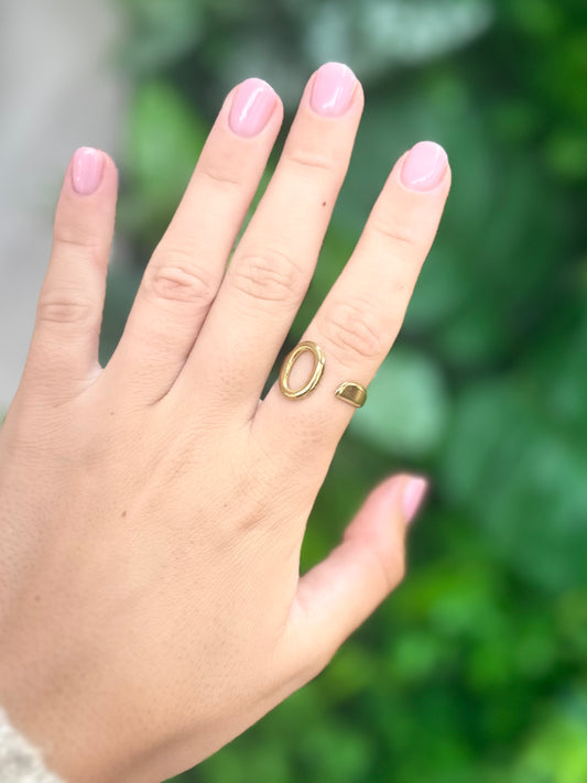 Oval Muse Ring