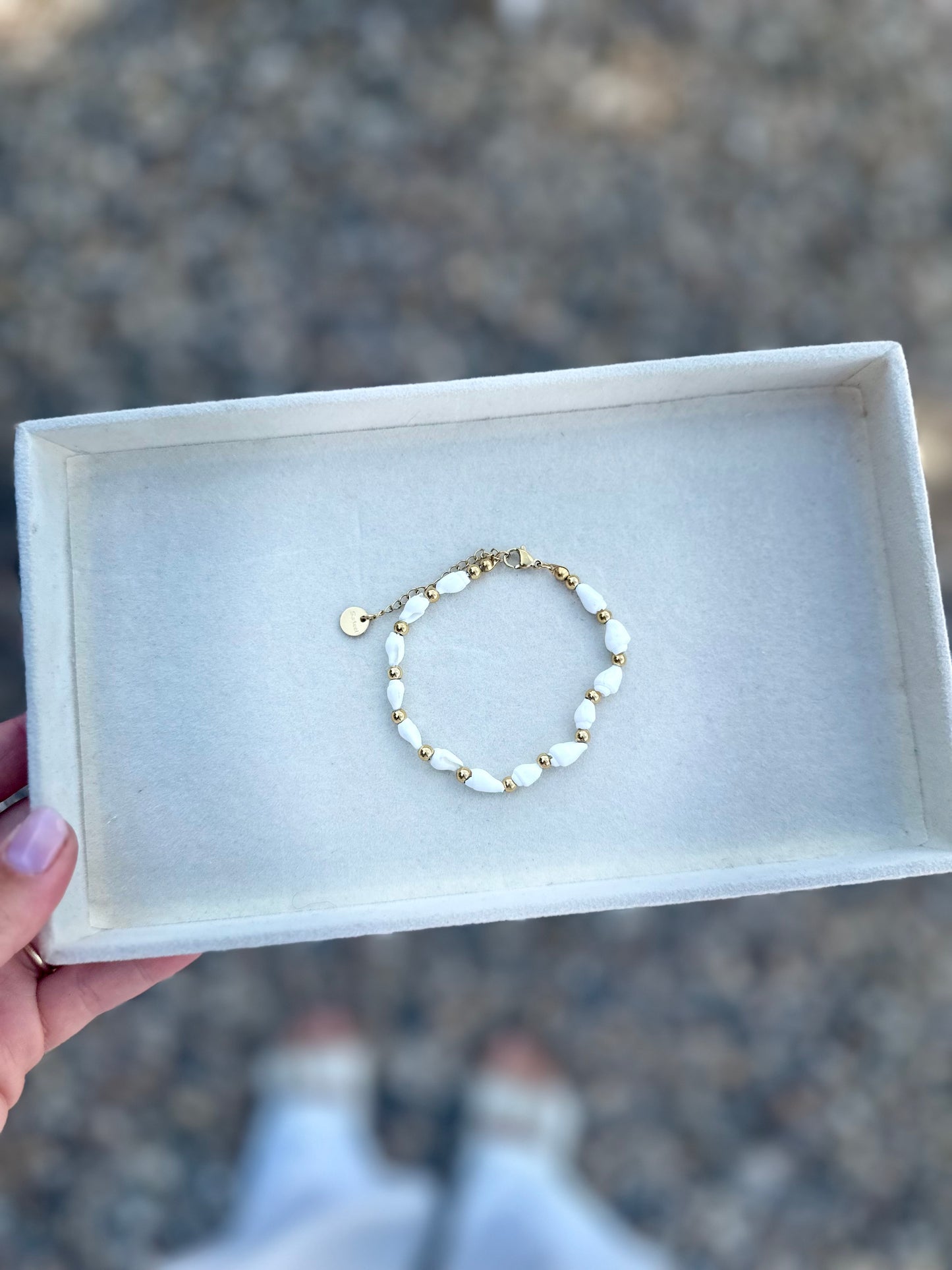 Pearl Shells bracelet Chain Gold
