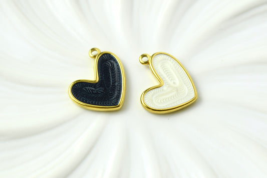 Large Slanted Heart Gold