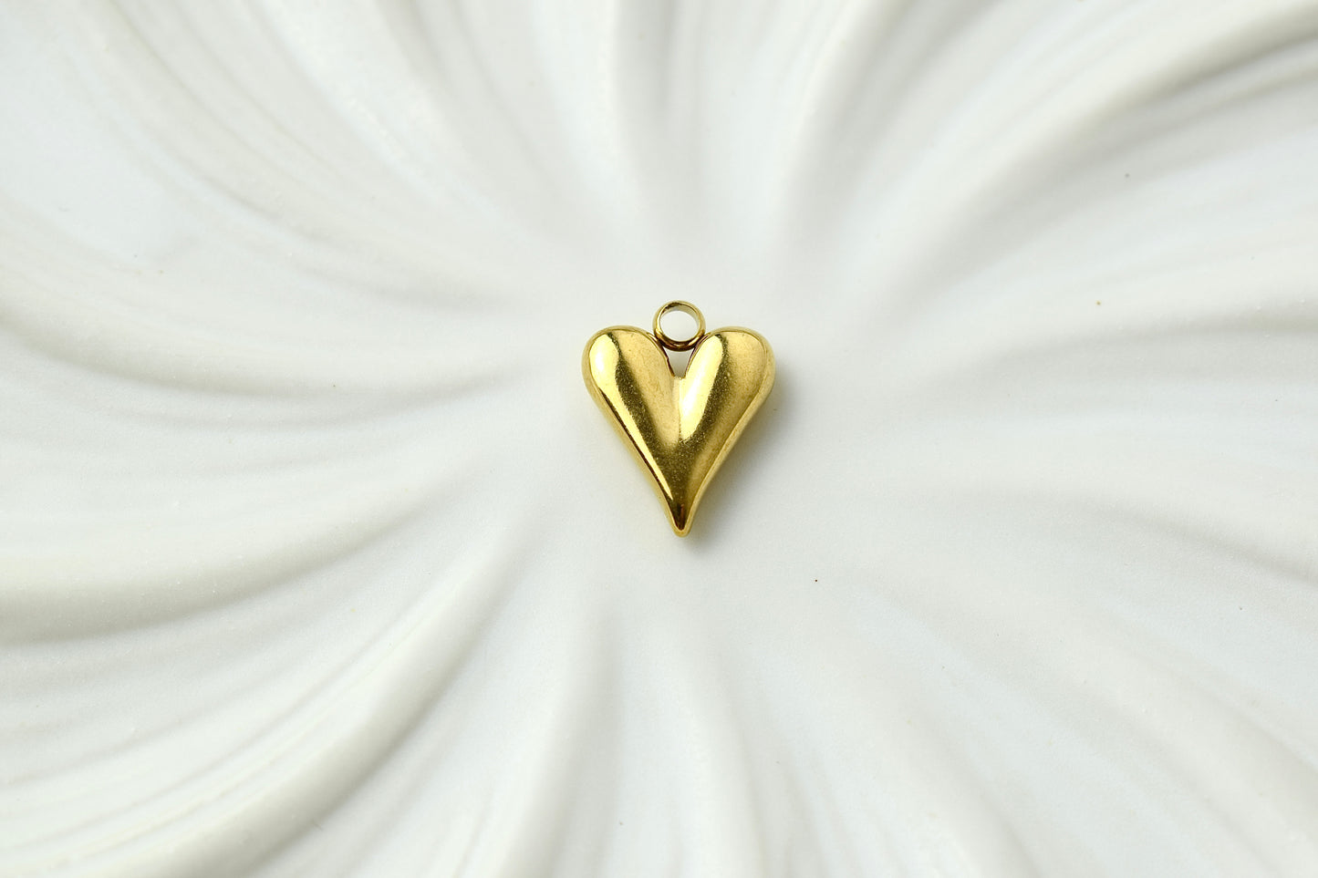 Large Hearts Gold