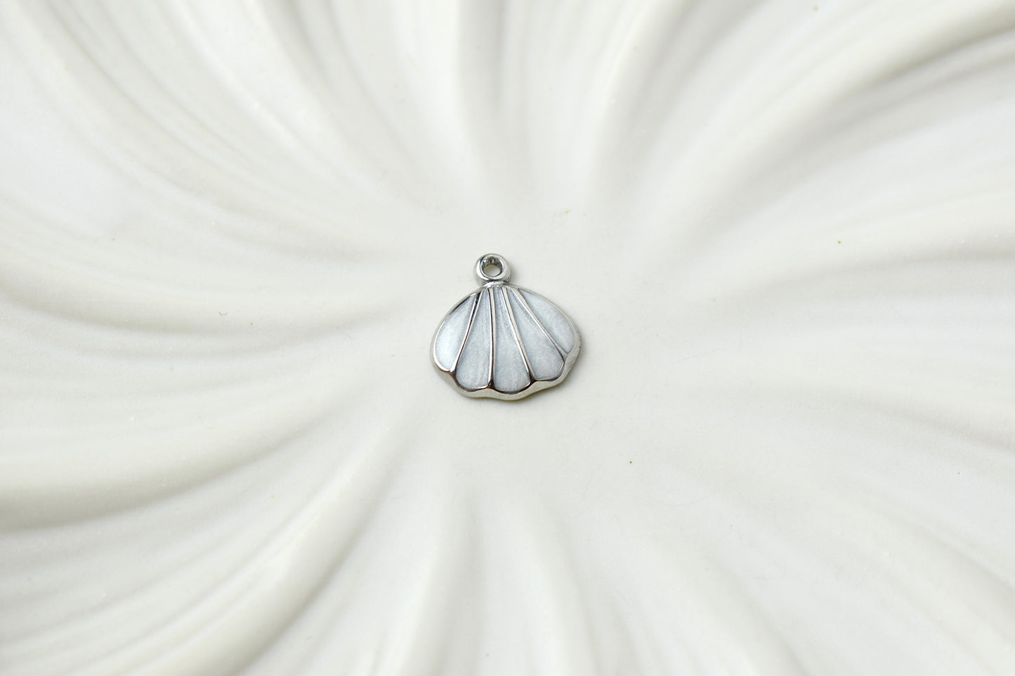 Small Coloured Shell Silver