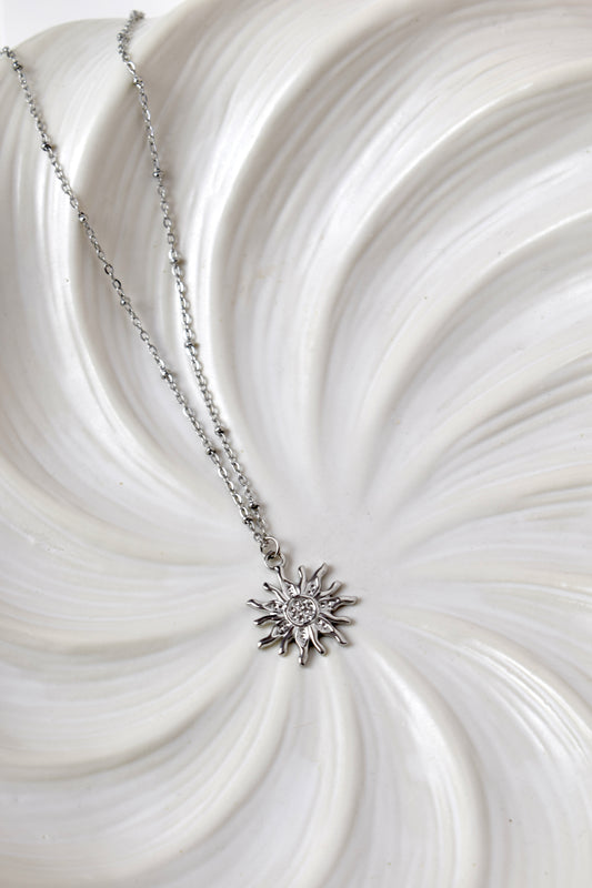 Golden Hour Necklace Silver