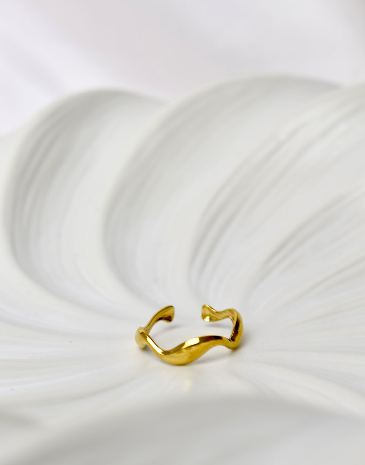 Halo Bloom Ring Gold