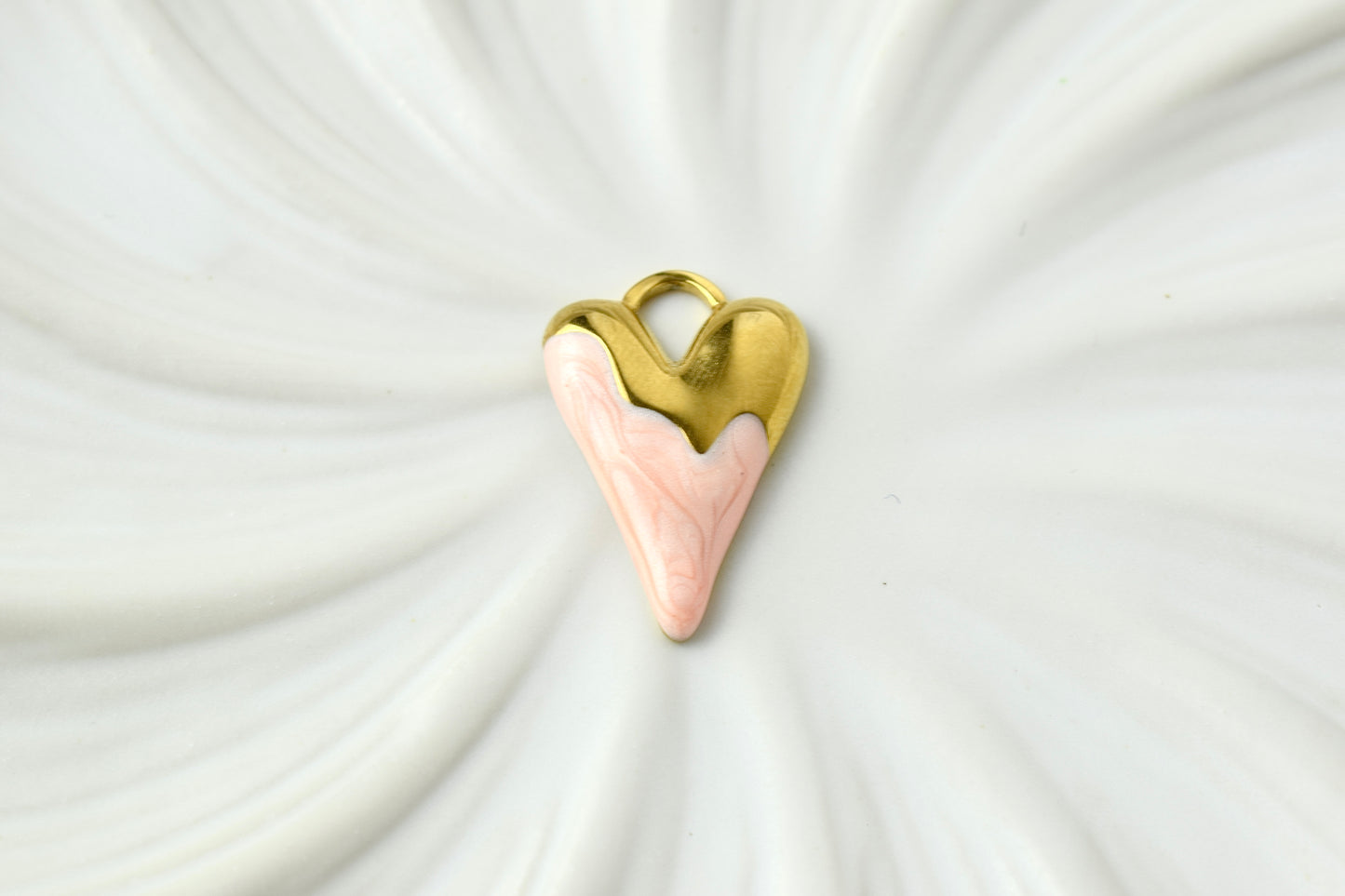Large Dripping Heart Gold