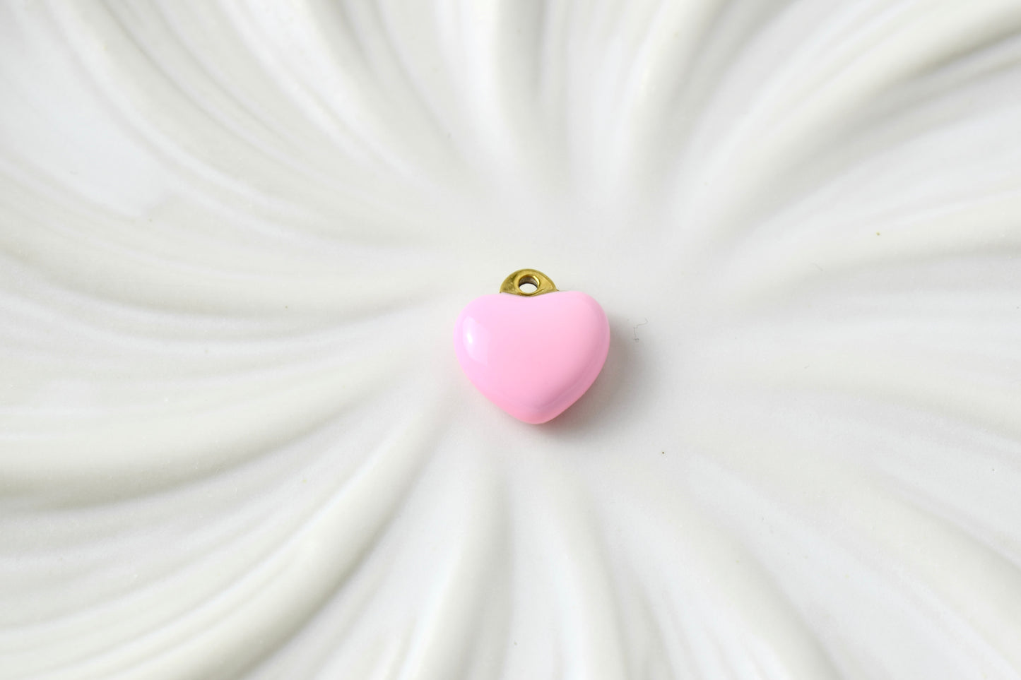 Coloured Round Hearts Gold