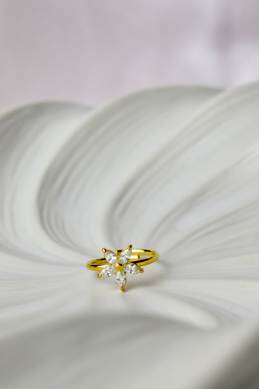 Celestial Petal Ring Gold
