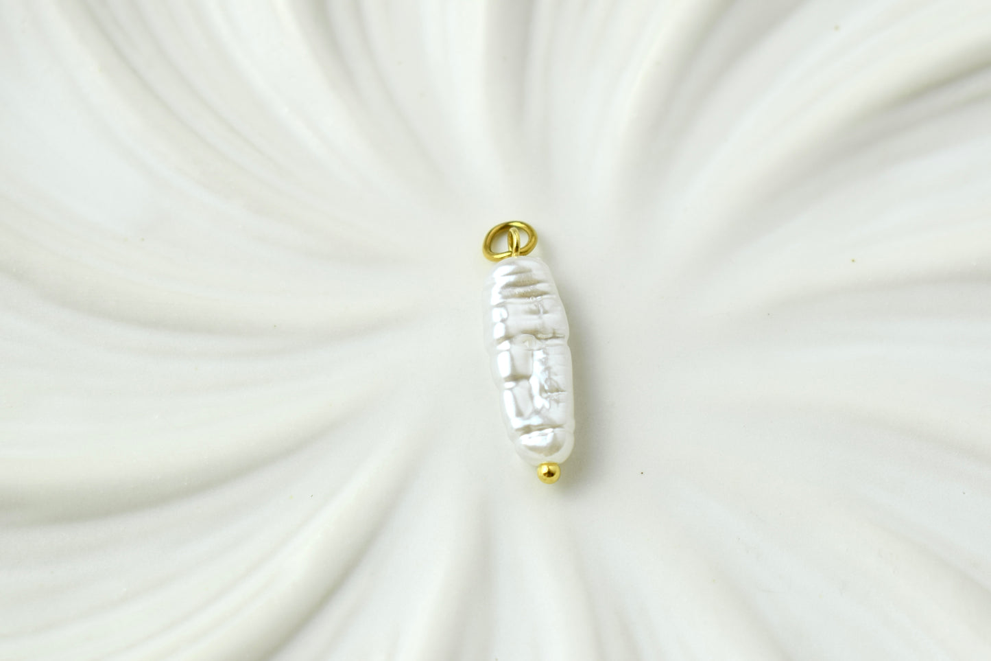 Long Pearls Gold