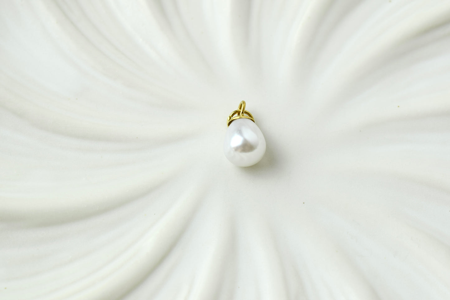 Pearls Gold