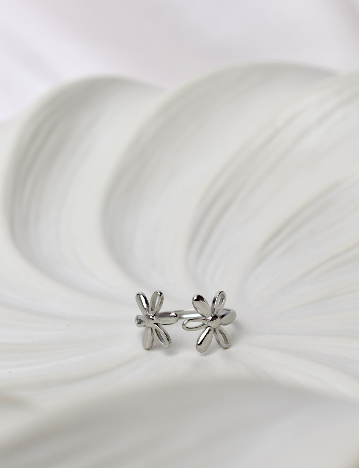 Eternal Bloom Ring Silver