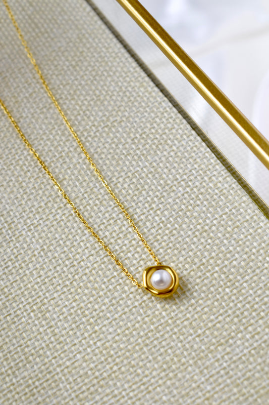 Pearlene Necklace