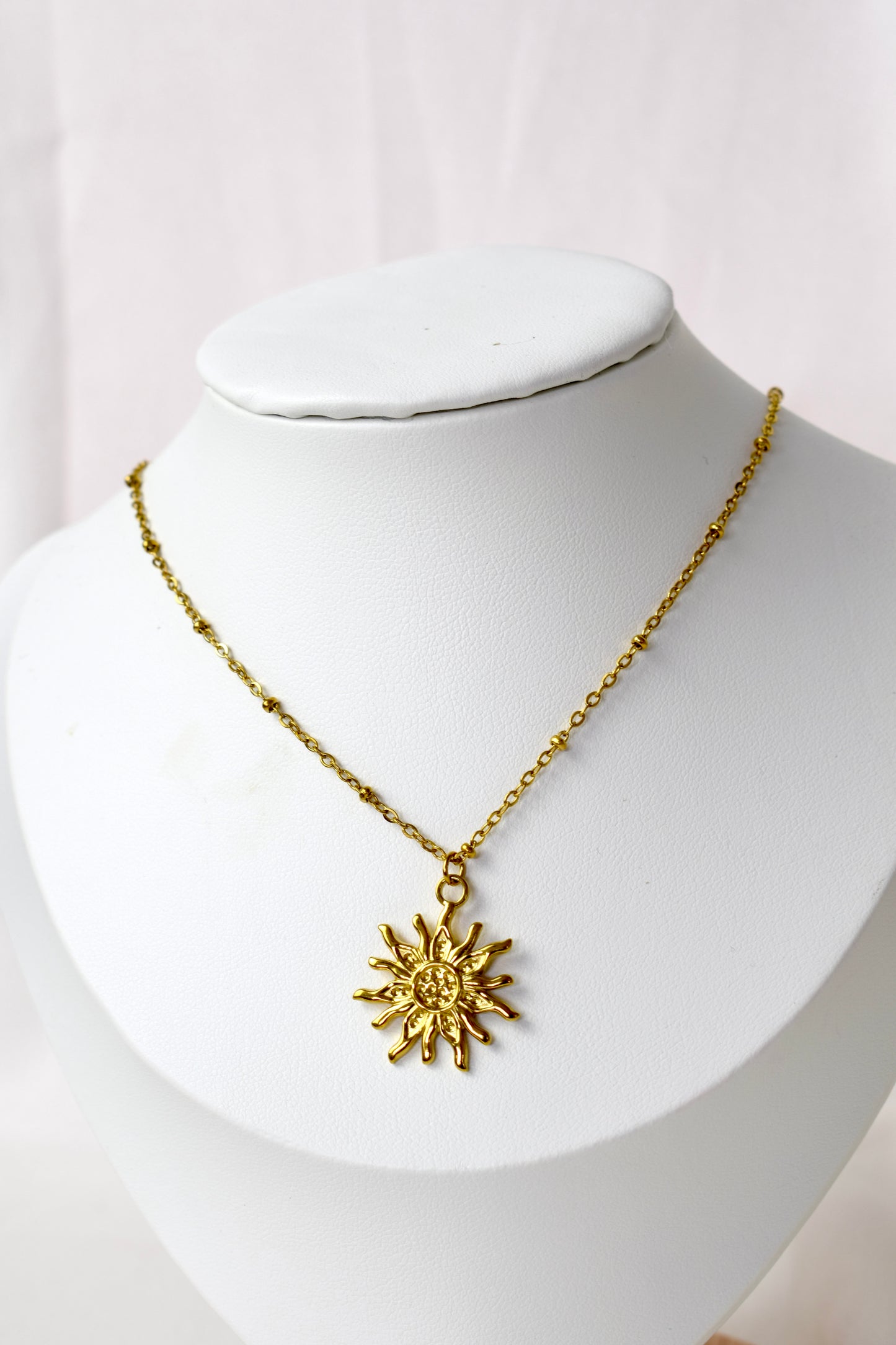 Golden Hour Necklace Gold