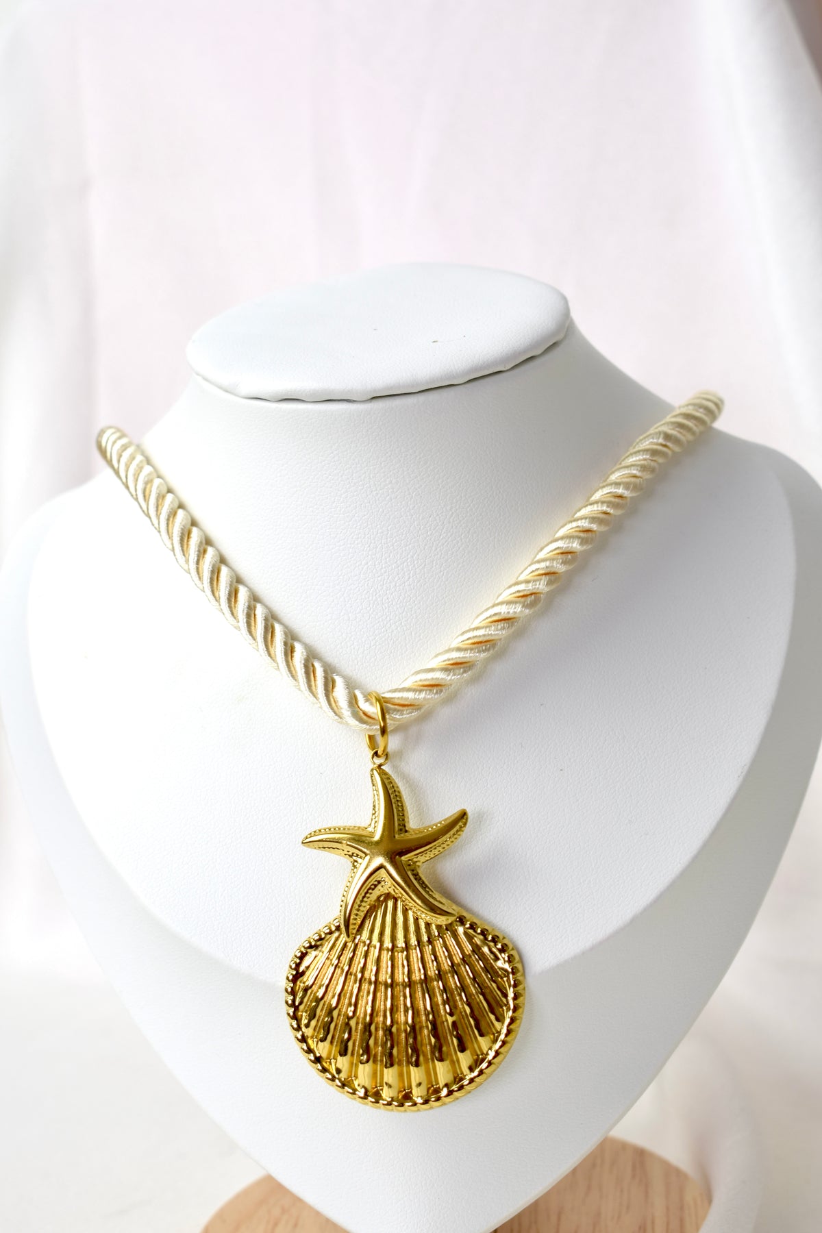 Seashell Star Necklace