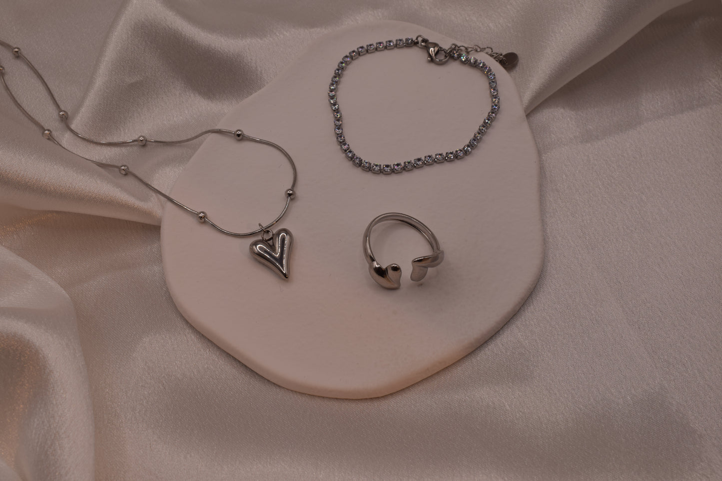 Valentine’s Heart Bundle – Silver Sparkle 🤍