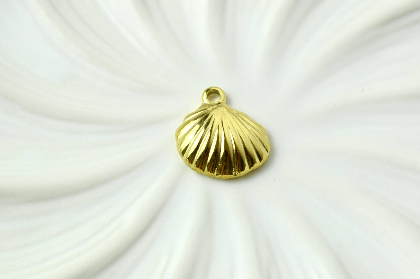 Scallop Shells Gold