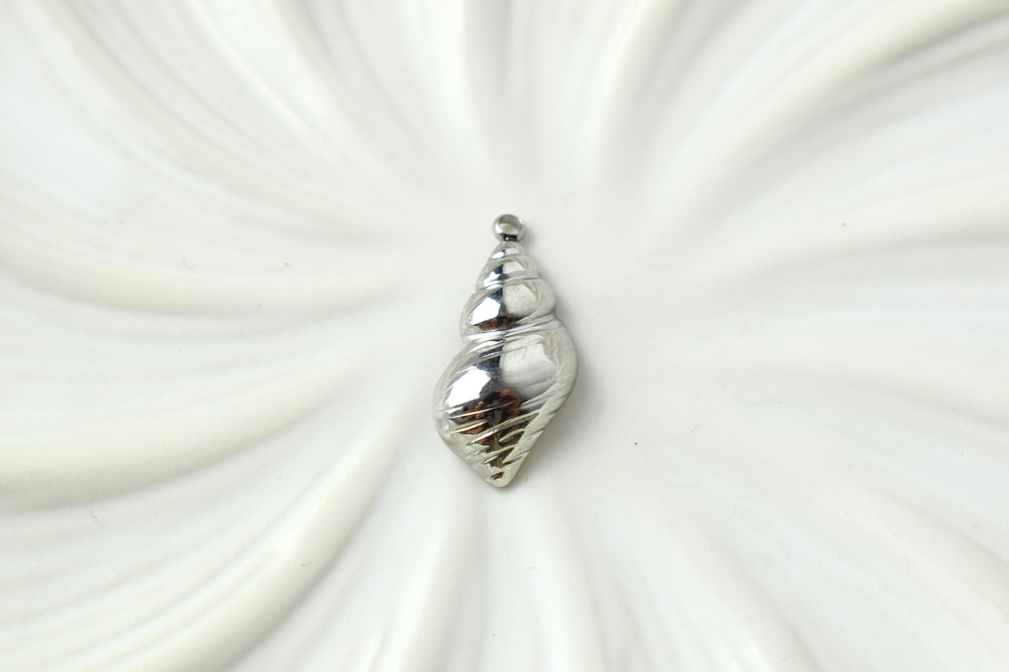 Shells Silver