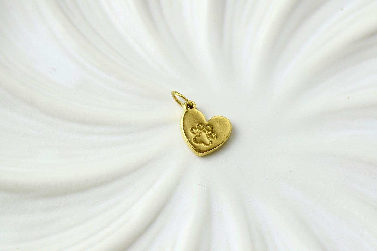 Engraved Hearts Gold