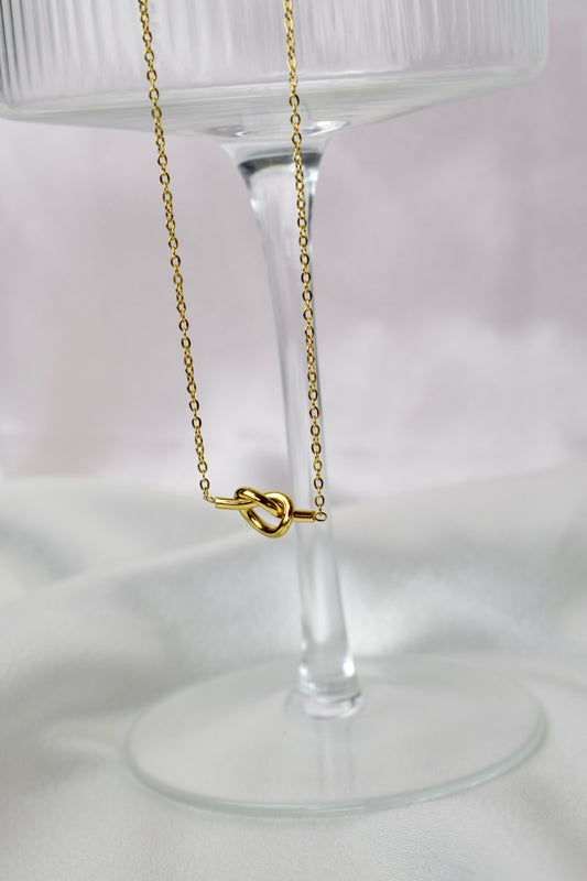 Sienna Knot Necklace
